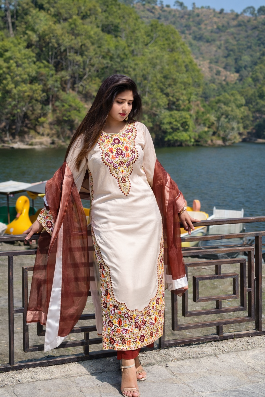 Ivory Embroidered Satin Kaftan 3-piece dress