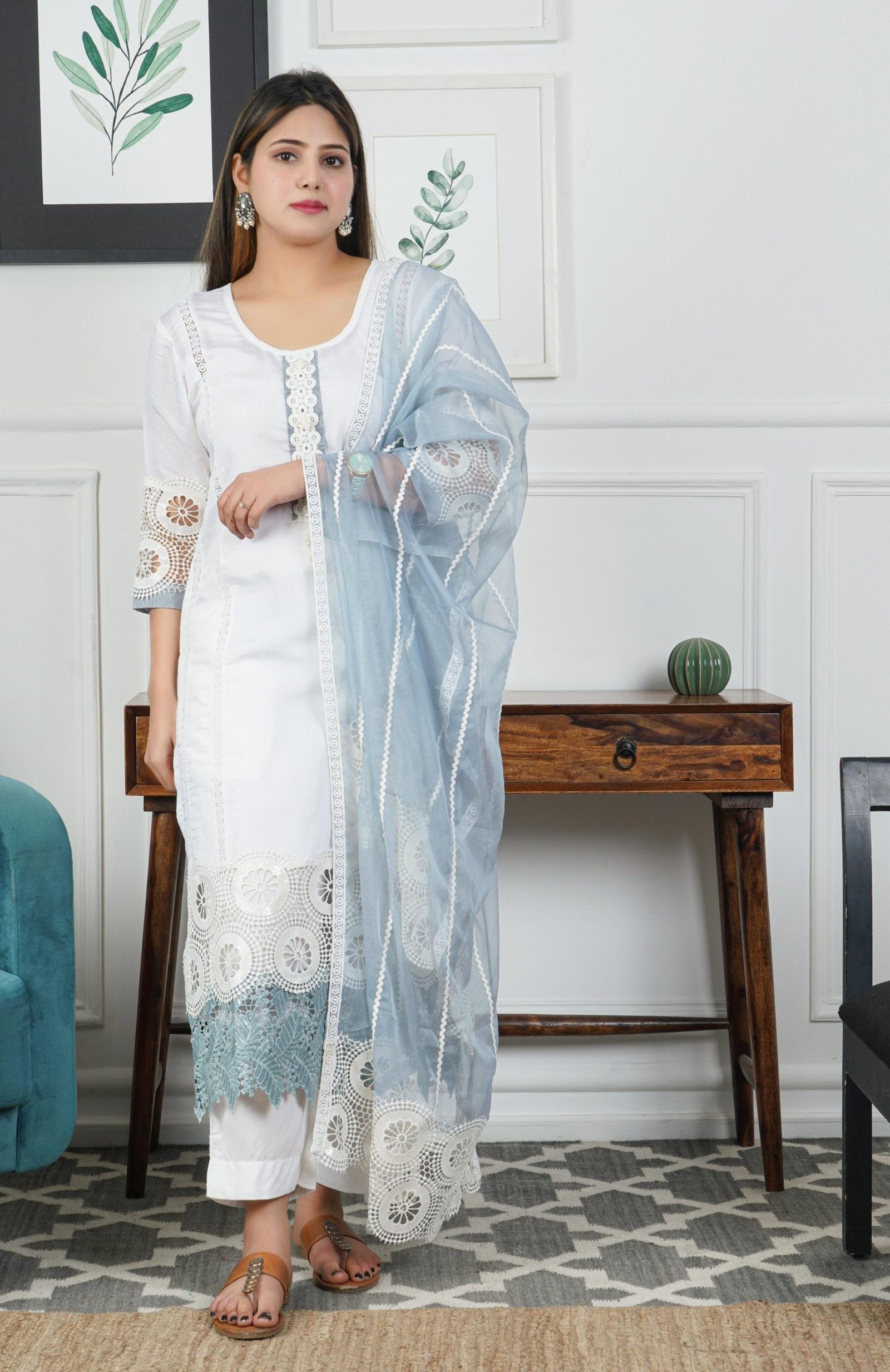 White glaze Cotton 3 piece dress