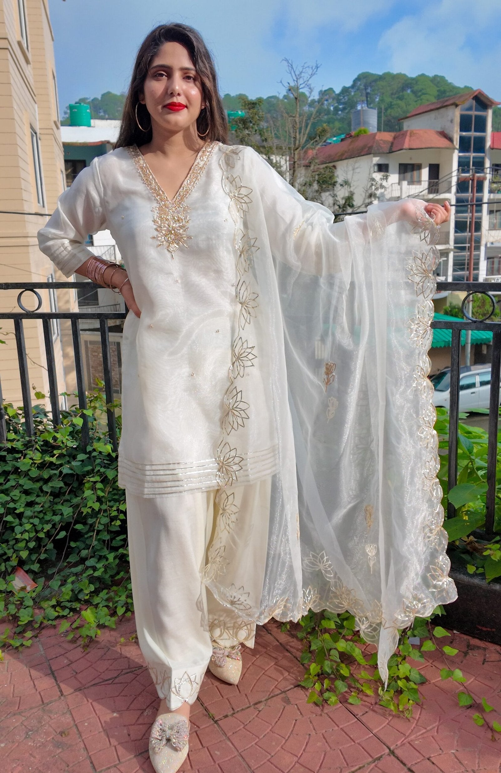 Ivory Organza Handwork Farshi Salwar