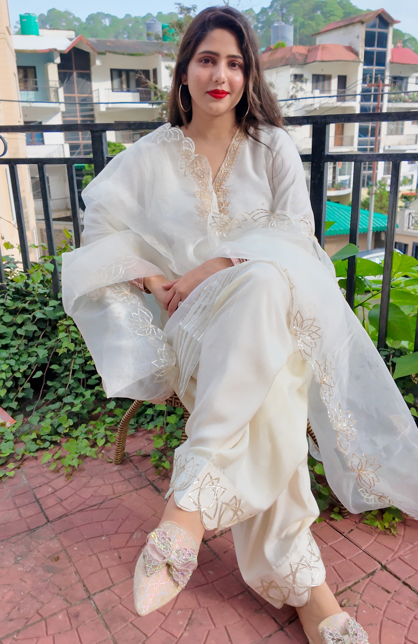 Ivory Organza Handwork Farshi Salwar