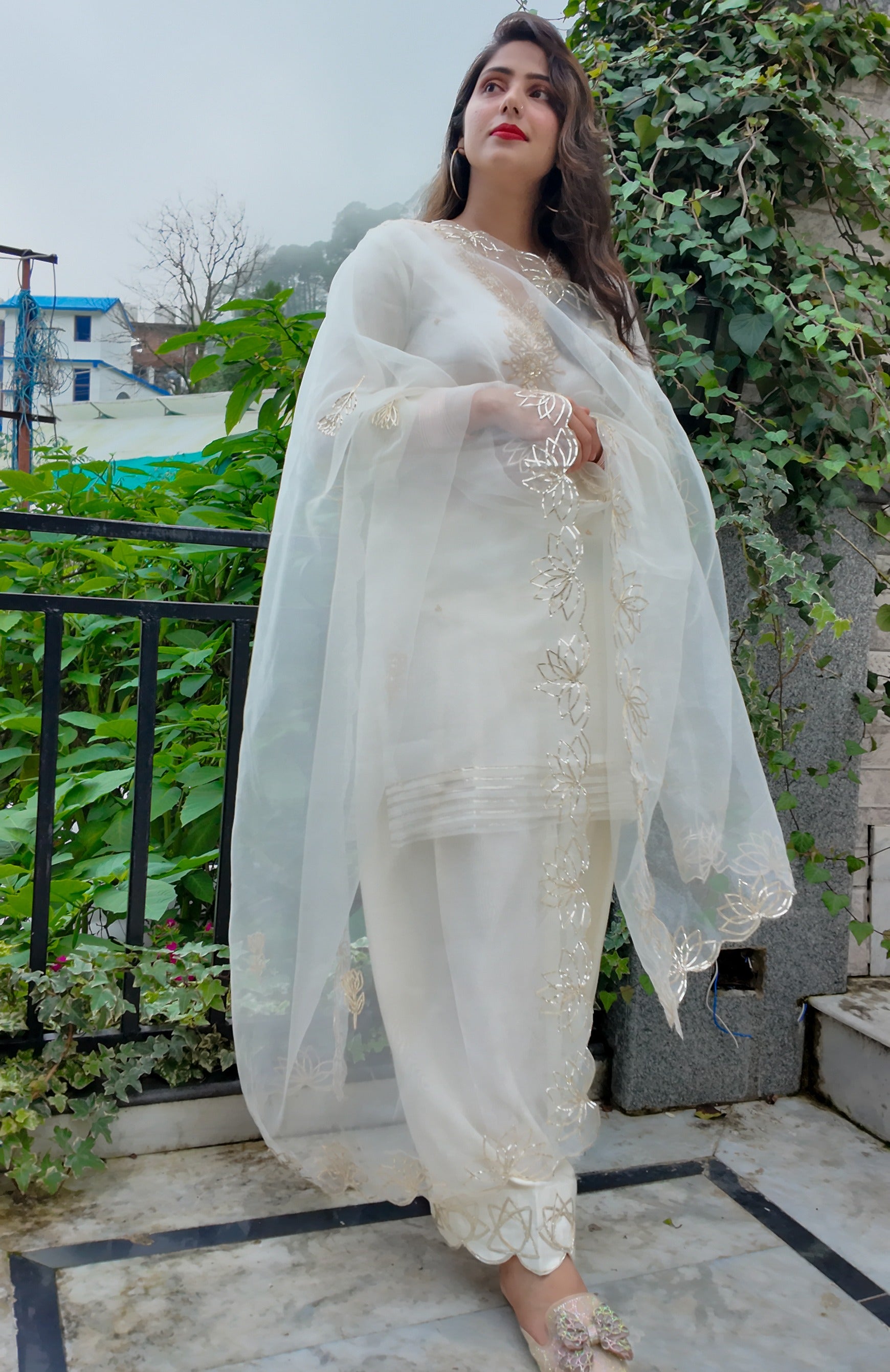 Ivory Organza Handwork Farshi Salwar