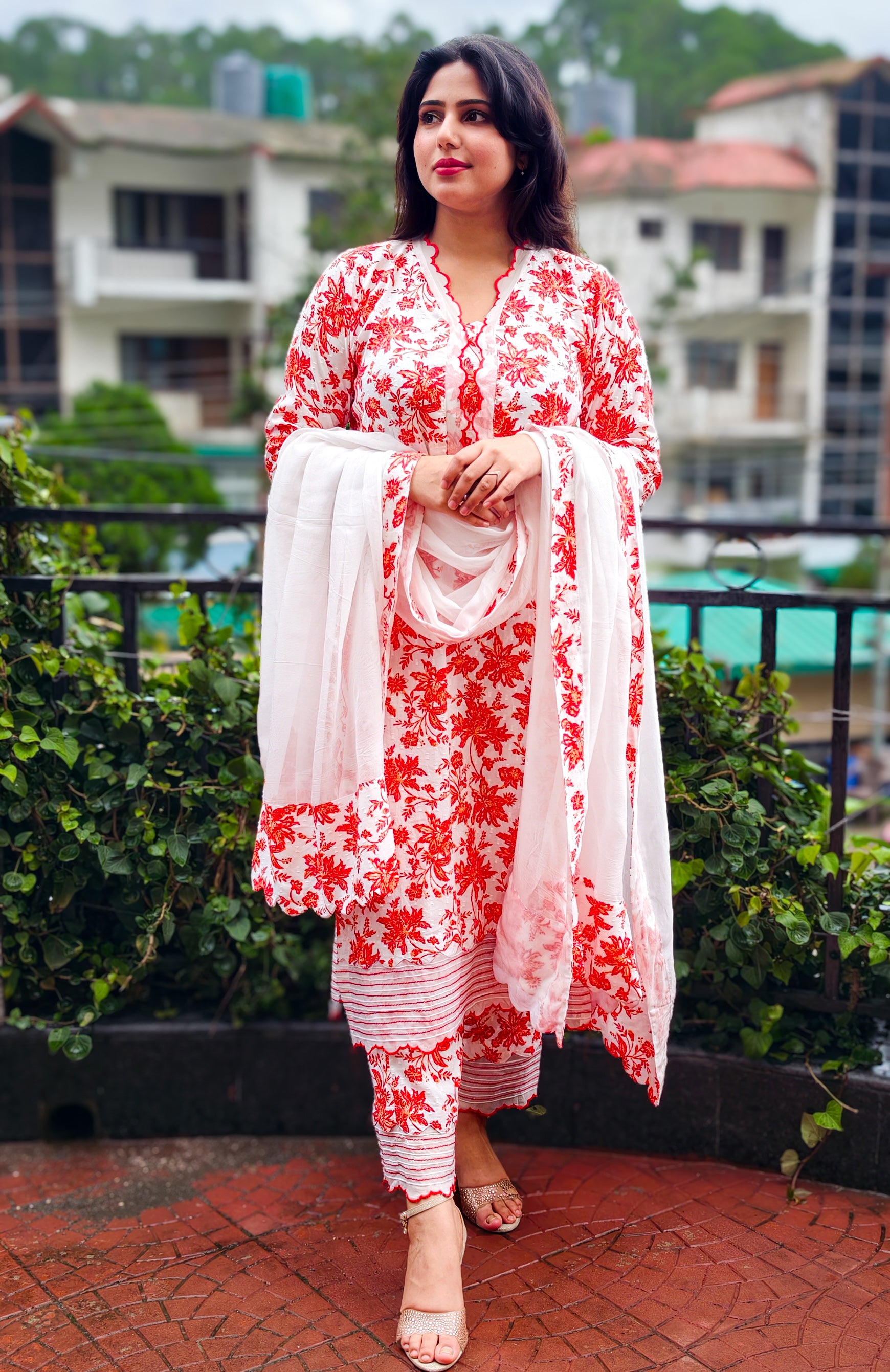 Red Cotton Floral Printed Scalloped three-piece dress