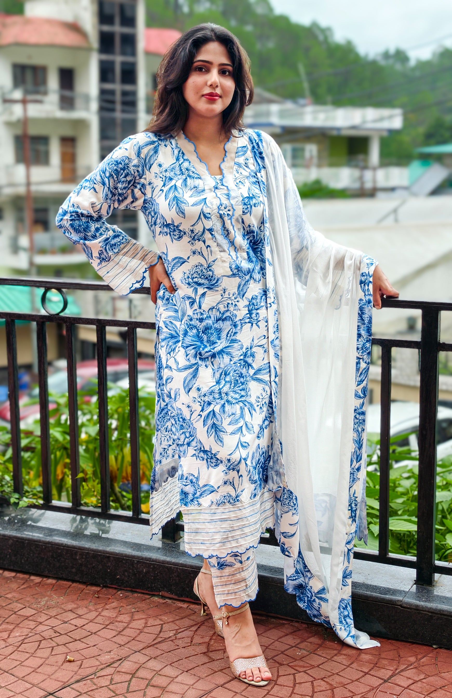 Blue Cotton Floral Printed Scalloped three-piece dress