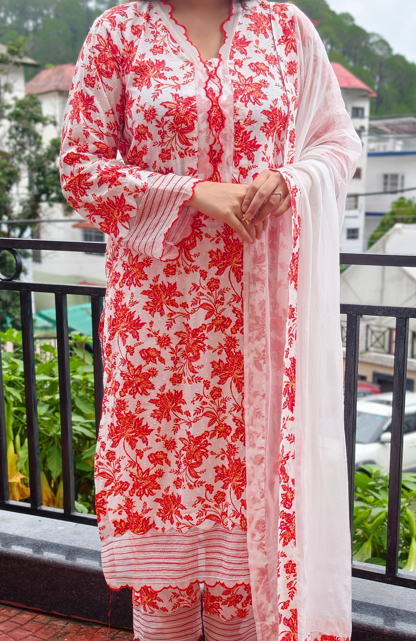 Red Cotton Floral Printed Scalloped three-piece dress