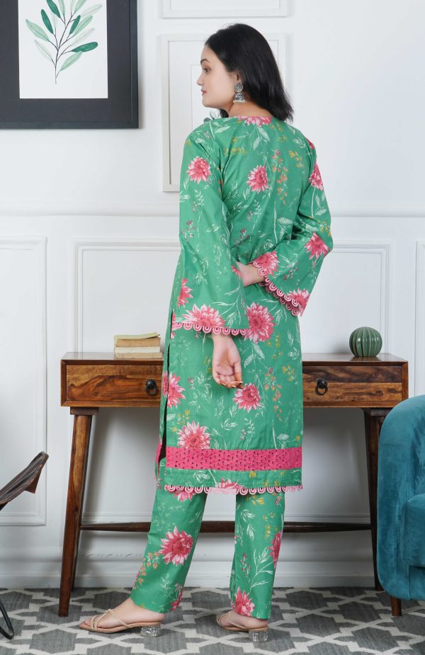 Green Floral Printed Cotton Kurta with Trousers - Image 3