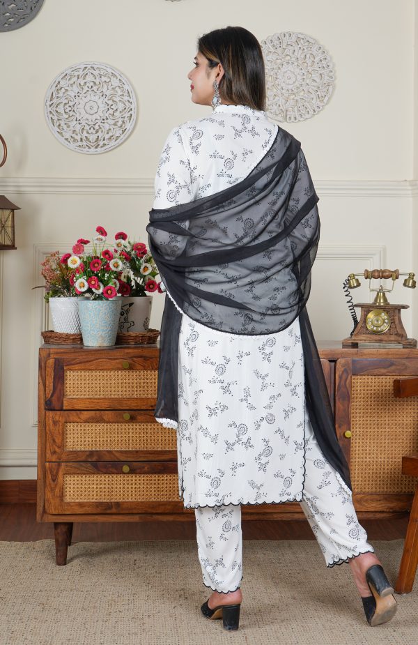 Embroidered White Lawn Suit with Scalloped Neckline and Hem - Image 5
